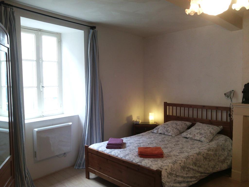 Au Chat Ronfleur Bagneres-de-Bigorre Room photo